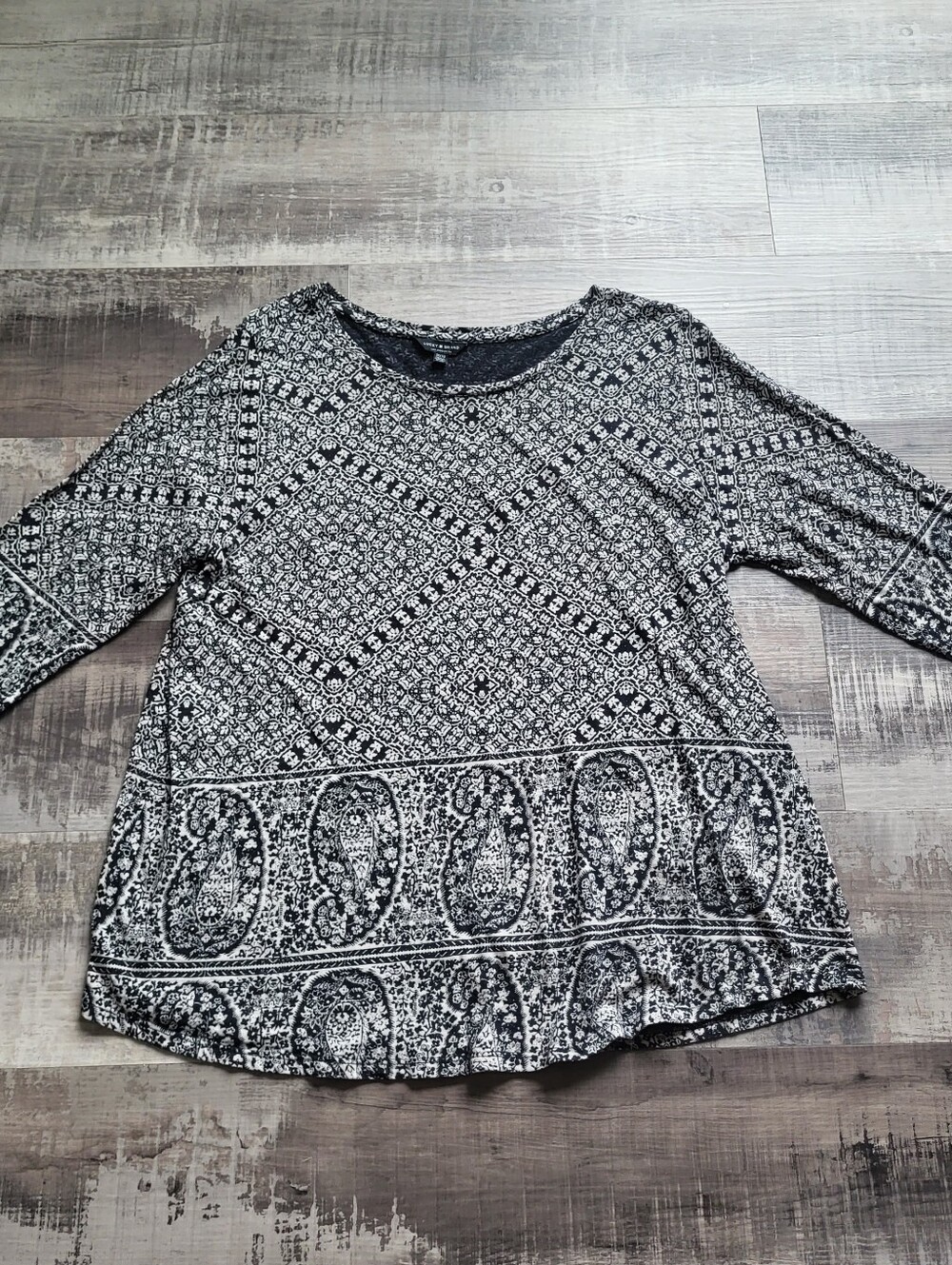 Lucky Brand Top 1X Paisley Henley Shirt 3/4 Sleeve Boho Black White Cotton